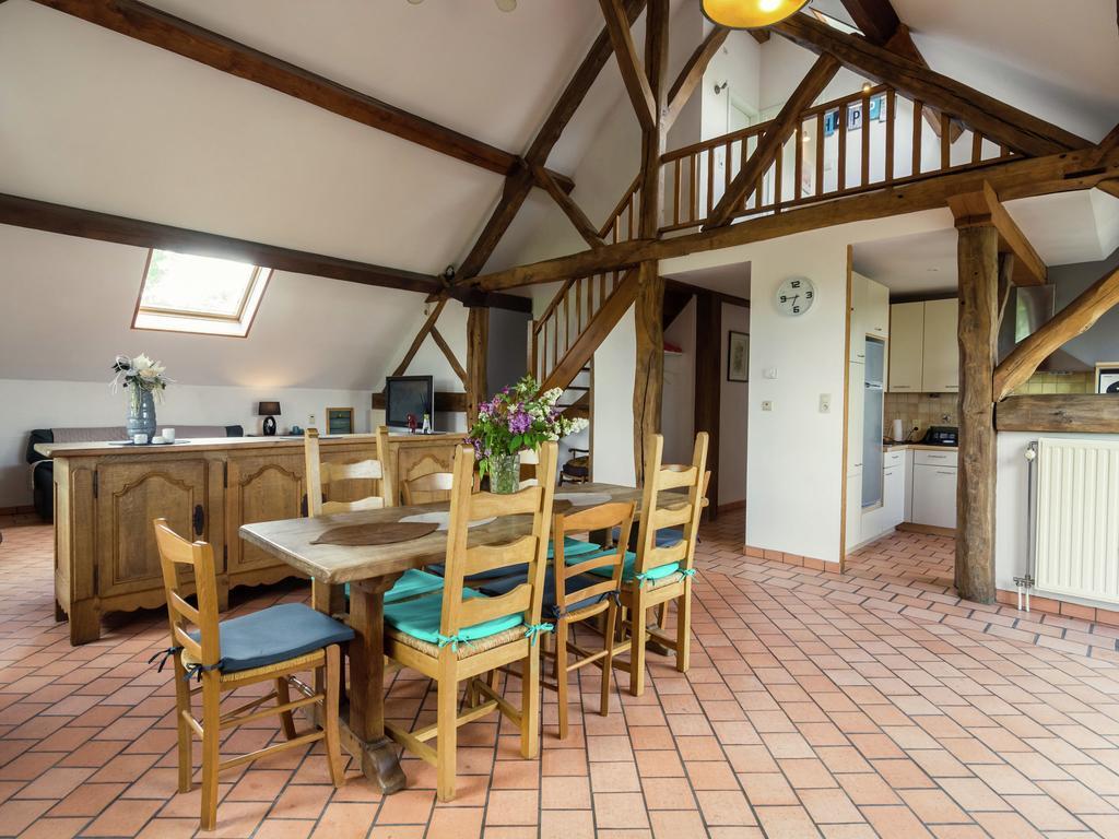 Spacious Farmhouse In Fontenelle With Garden Walcourt Екстериор снимка