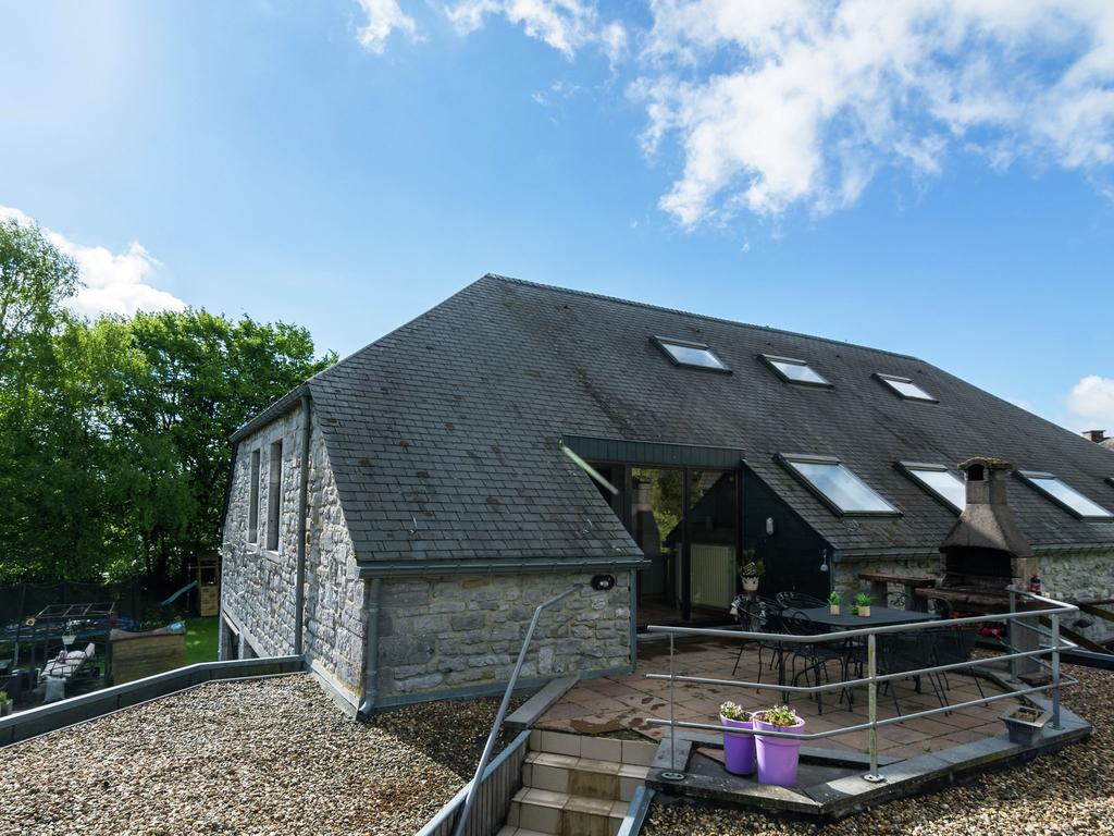 Spacious Farmhouse In Fontenelle With Garden Walcourt Екстериор снимка