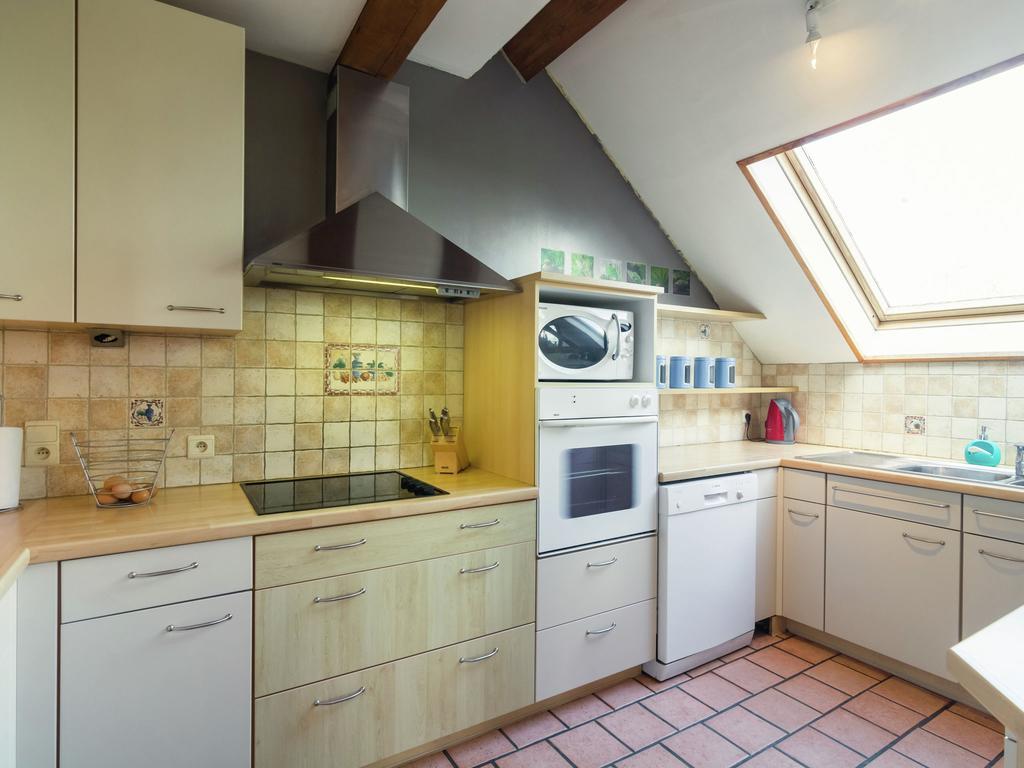 Spacious Farmhouse In Fontenelle With Garden Walcourt Екстериор снимка