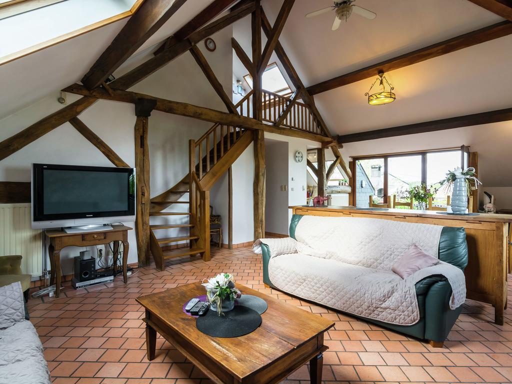 Spacious Farmhouse In Fontenelle With Garden Walcourt Екстериор снимка